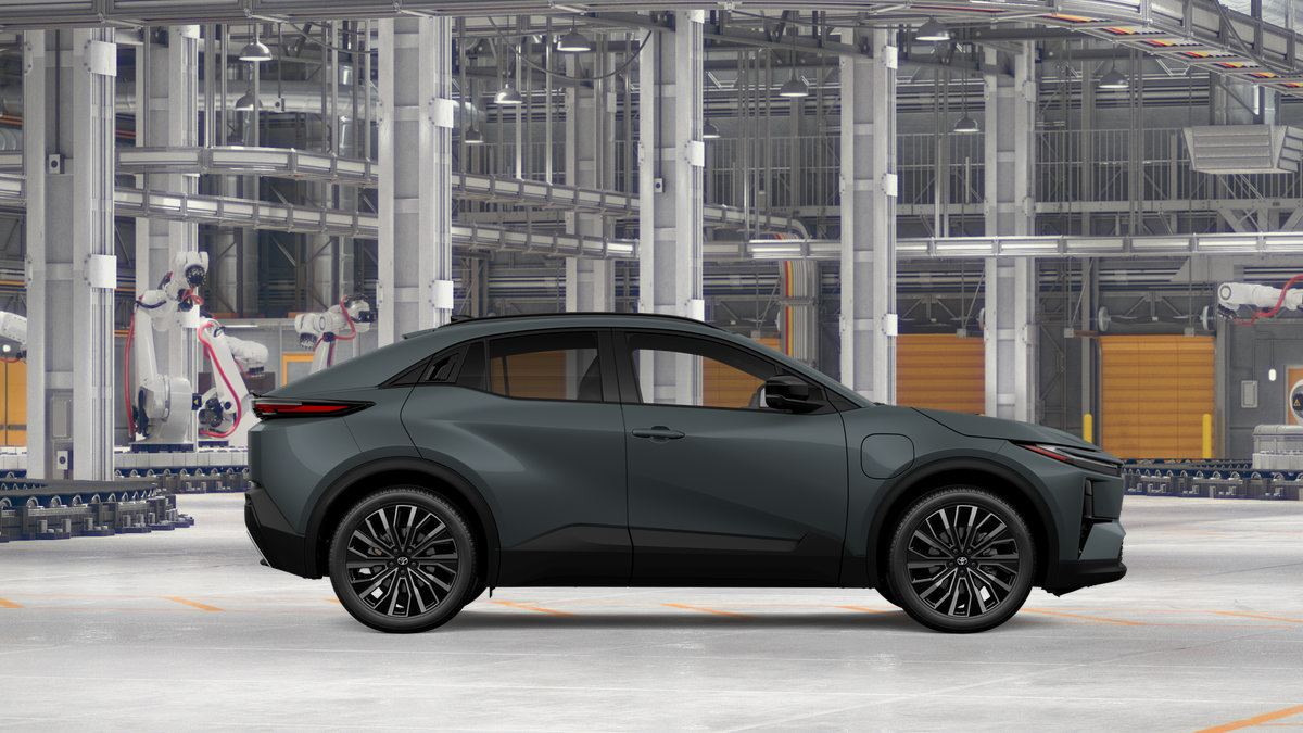 New 2027 Toyota C-HR AWD/4WD image 14