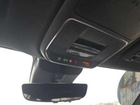 Used 2024 Chevrolet Traverse RS image 43