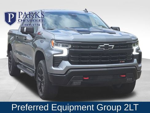 Used 2023 Chevrolet Silverado 1500 LT Trail Boss w/ Convenience Package II AWD/4WD image 1