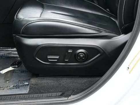 Used 2021 Jeep Grand Cherokee L Limited image 11