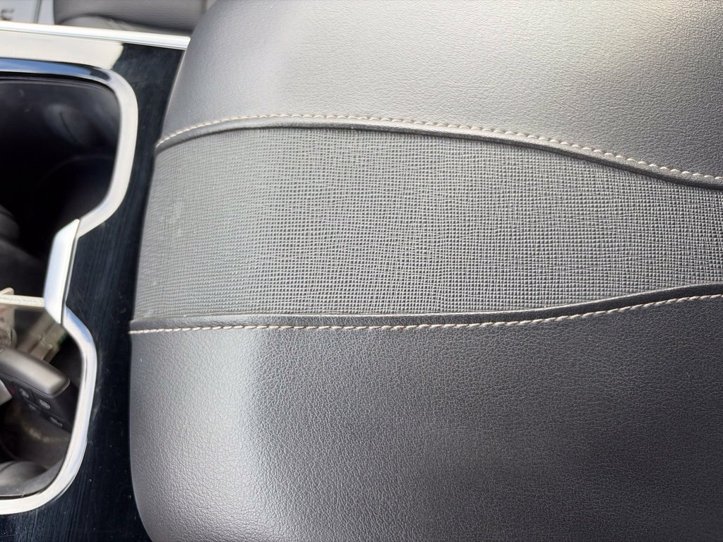 Used 2025 Buick Enclave Preferred FWD image 27