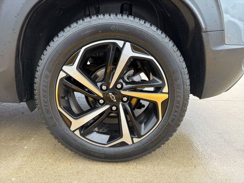 Used 2022 Chevrolet TrailBlazer RS w/ Sun and Liftgate Package image 7