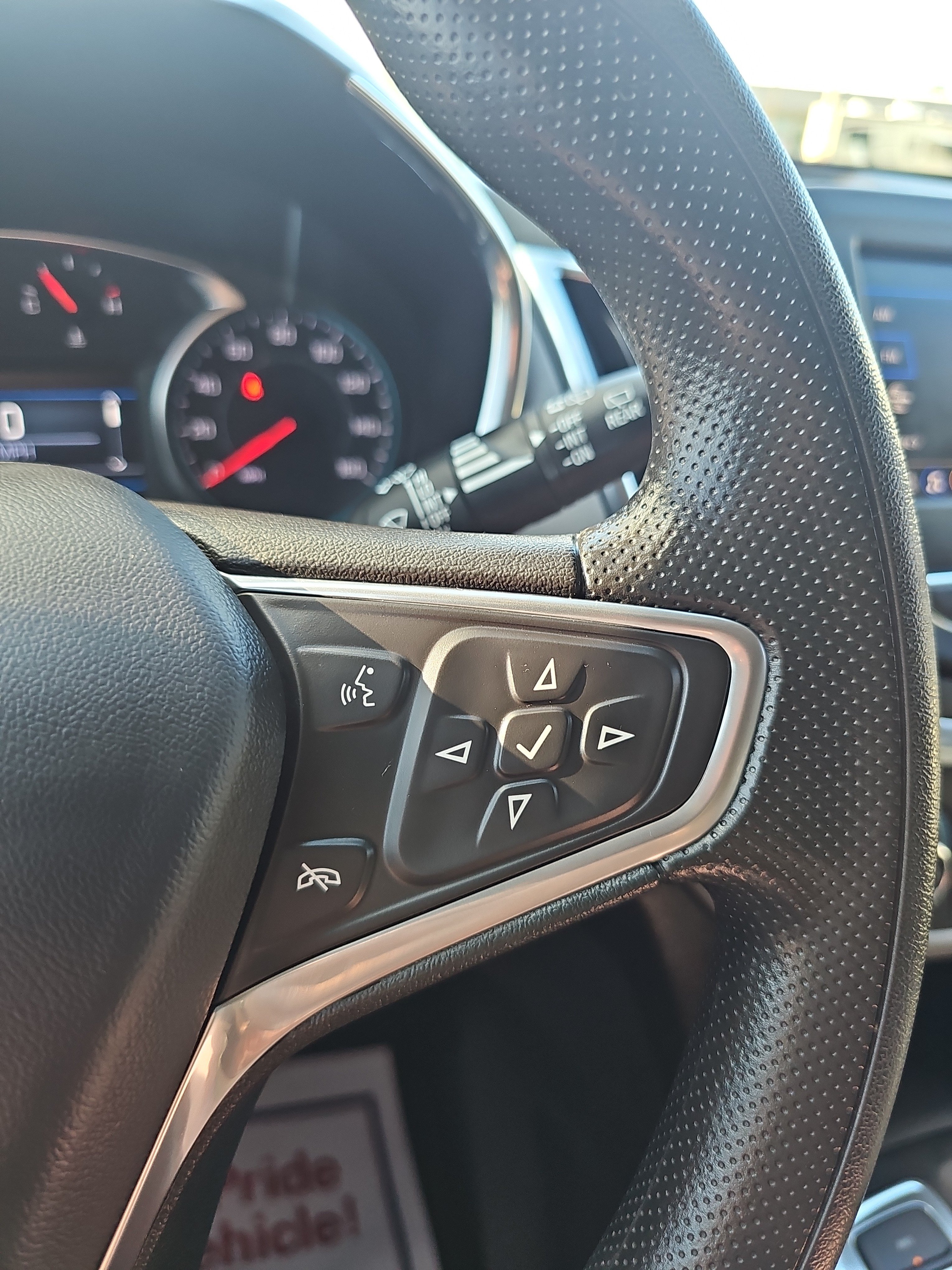 Used 2023 Chevrolet Equinox LS w/ LS Convenience Package AWD/4WD image 23