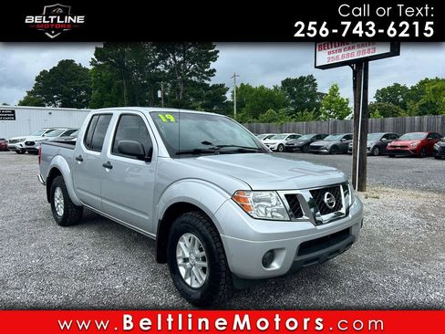 Used 2019 Nissan Frontier SV RWD image 1