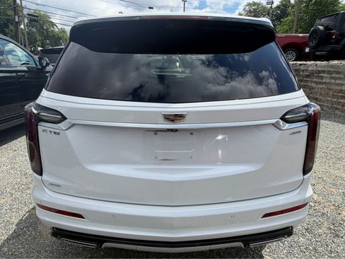 Used 2020 Cadillac XT6 Sport w/ Platinum Package AWD/4WD image 6
