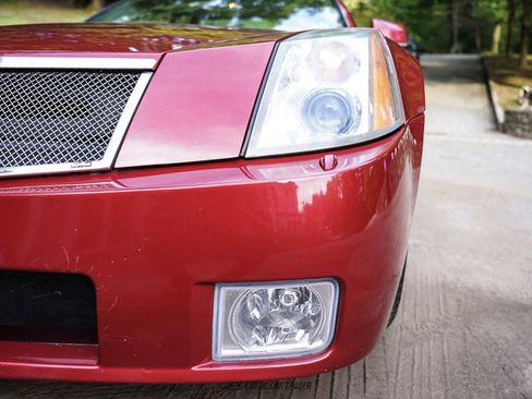 Used 2004 Cadillac XLR RWD image 52