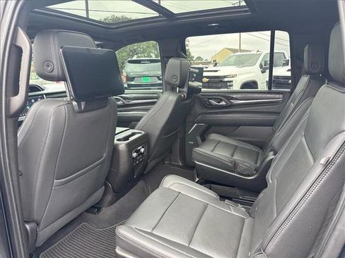 Used 2021 GMC Yukon XL Denali w/ Denali Ultimate Package image 15