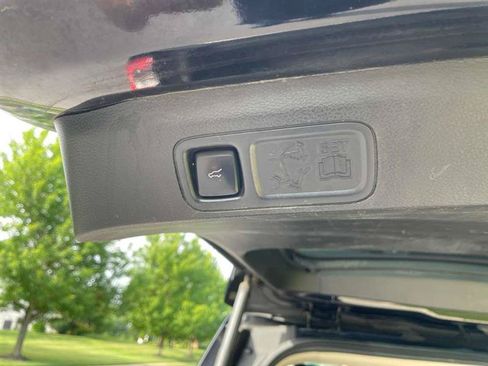Used 2018 Ford Expedition Max Platinum AWD/4WD image 82