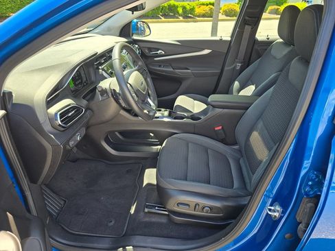 Used 2022 Chevrolet Bolt EUV LT w/ Comfort Package FWD image 20