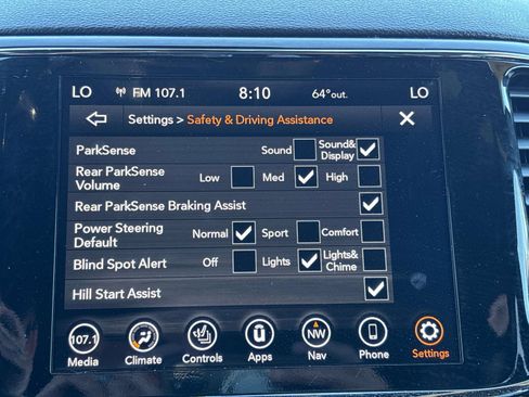Used 2022 Jeep Grand Cherokee Laredo X AWD/4WD image 25
