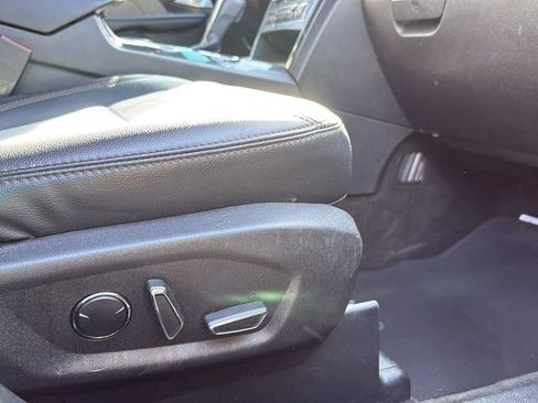 Certified 2017 Ford Explorer XLT w/ Equipment Group 202A image 25