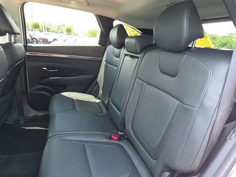 Certified 2024 Hyundai Tucson Limited FWD image 8