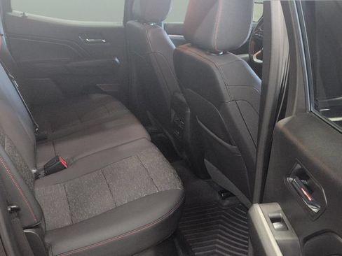 Used 2024 Chevrolet Colorado Z71 w/ Z71 Convenience Package 2 AWD/4WD image 22