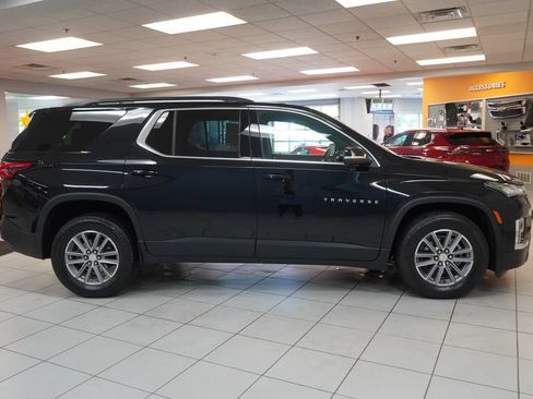Used 2023 Chevrolet Traverse LT AWD/4WD image 13