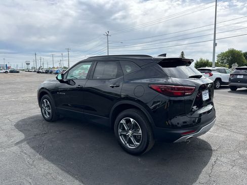 Certified 2024 Chevrolet Blazer LT w/ Convenience Package FWD image 3