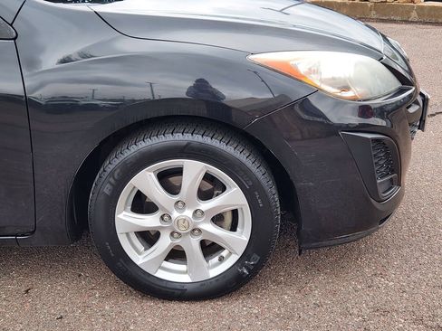 Used 2011 MAZDA MAZDA3 i Touring FWD image 29