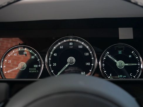 Certified 2024 Rolls-Royce Cullinan AWD/4WD image 15