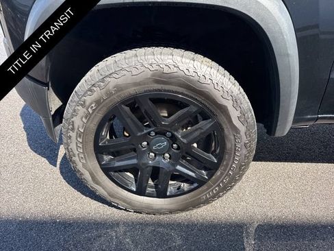 Used 2023 Chevrolet Colorado Trail Boss w/ Technology Package AWD/4WD image 15