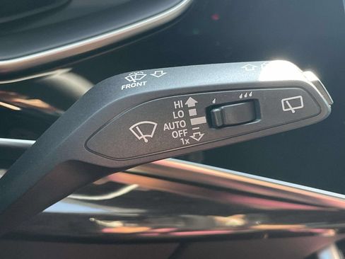 Certified 2025 Audi Q8 Prestige AWD/4WD image 24