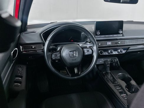 Used 2025 Honda Civic Sport image 17