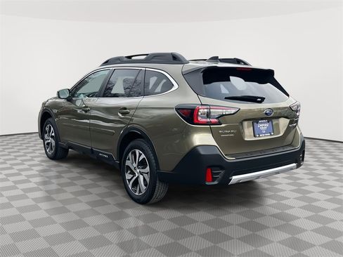 Used 2022 Subaru Outback Limited image 5