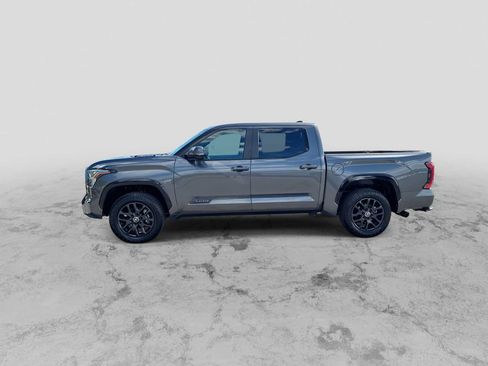 Used 2024 Toyota Tundra Platinum AWD/4WD image 5