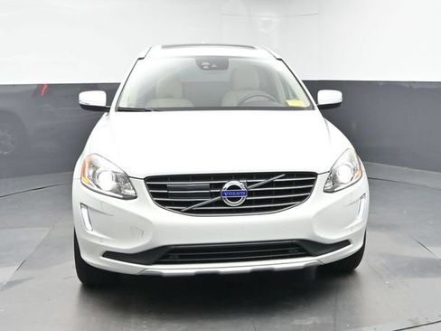 Used 2015 Volvo XC60 T5 Platinum FWD image 2