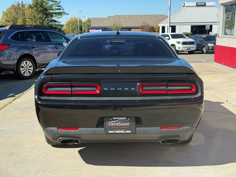 Used 2015 Dodge Challenger SXT Plus image 7