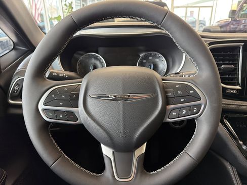 New 2026 Chrysler Pacifica Limited w/ Uconnect Theater Family Group AWD/4WD image 12