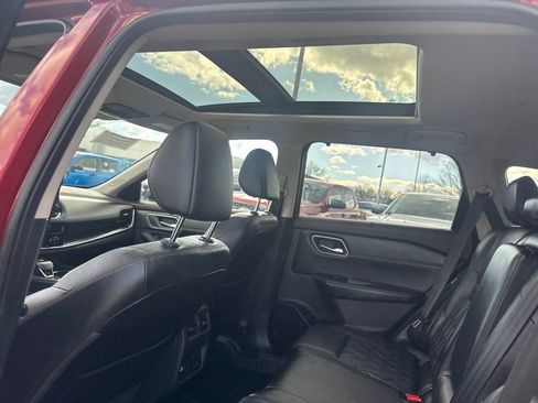 Used 2021 Nissan Rogue Platinum AWD/4WD image 19