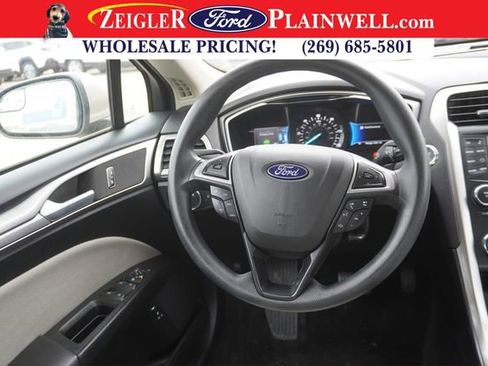 Used 2018 Ford Fusion S image 13