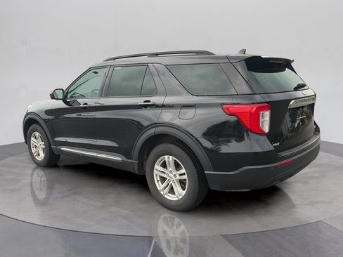 Certified 2023 Ford Explorer XLT AWD/4WD image 4