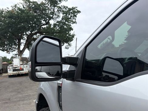 Used 2017 Ford F250 Lariat w/ Lariat Ultimate Package AWD/4WD image 36
