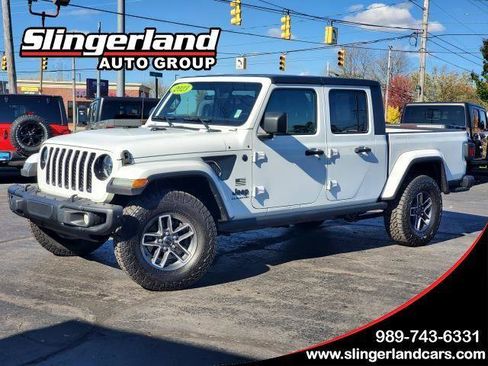 Used 2023 Jeep Gladiator Sport image 1