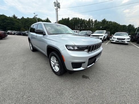 Certified 2025 Jeep Grand Cherokee L Laredo w/ Luxury Tech Group I AWD/4WD image 7