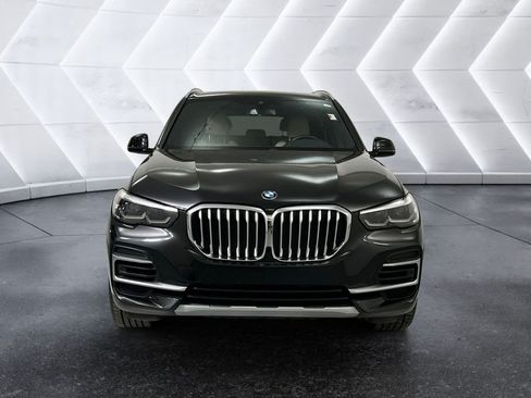 Used 2022 BMW X5 sDrive40i w/ Premium Package RWD image 2