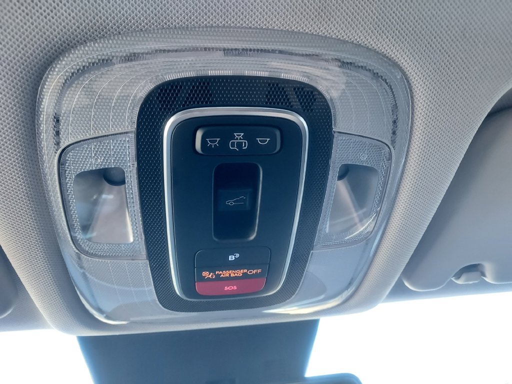 Used 2024 Hyundai Kona Limited AWD/4WD image 23