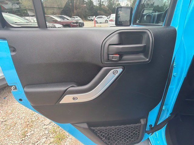 Used 2017 Jeep Wrangler Unlimited Sahara w/ Quick Order Package 24E Chief AWD/4WD image 13