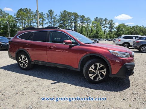 Used 2022 Subaru Outback Limited AWD/4WD image 4