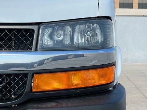 Used 2017 Chevrolet Express 3500 LT w/ LT Preferred Equipment Group image 83