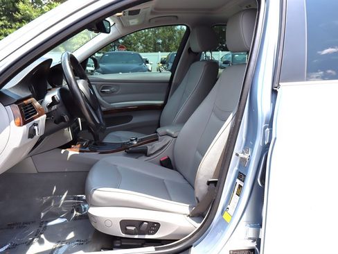 Used 2009 BMW 335i xDrive Sedan AWD/4WD image 15