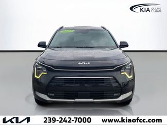 Certified 2023 Kia Niro SX Touring FWD video 2