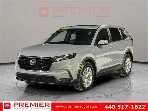 Used 2025 Honda CR-V EX image 1