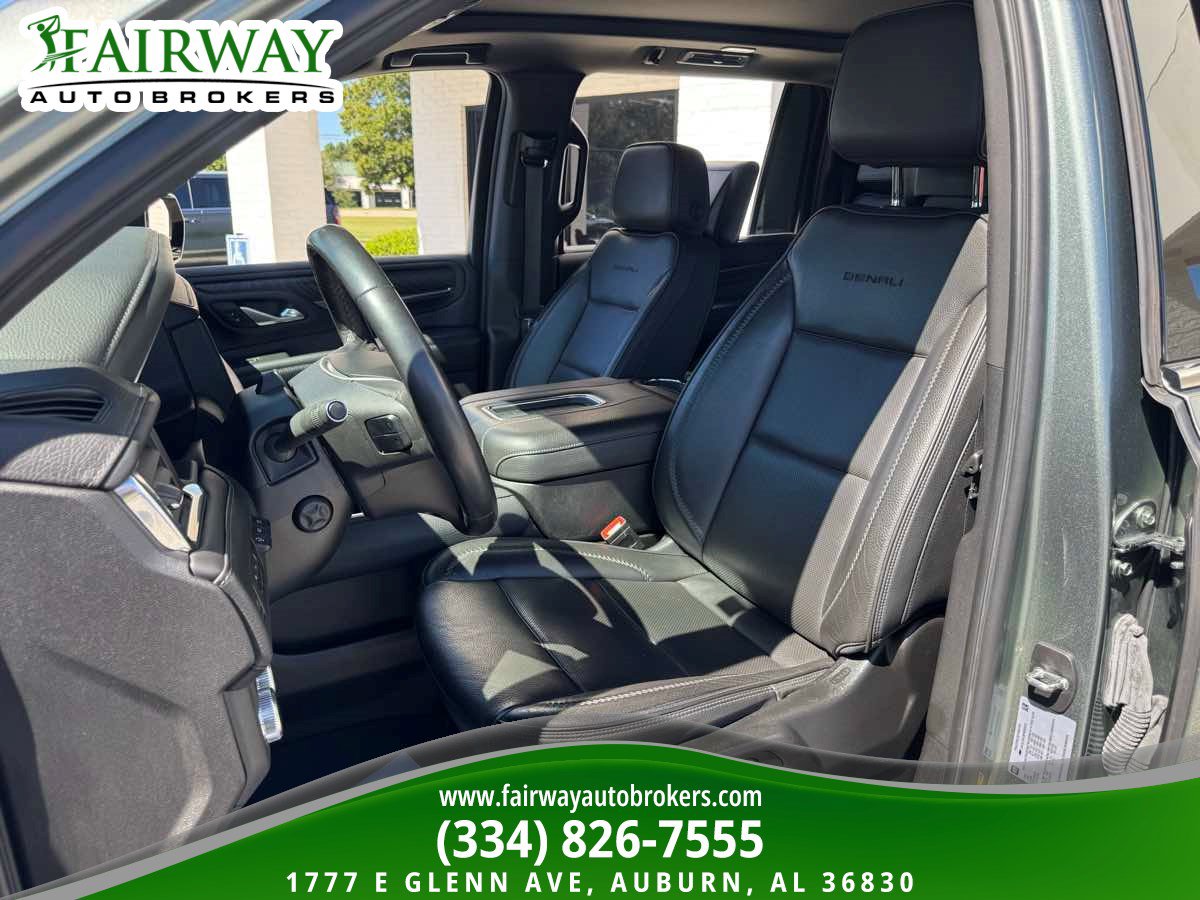 Used 2023 GMC Yukon XL Denali w/ Advanced Technology Package RWD image 10