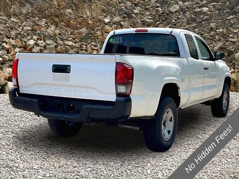 Used 2019 Toyota Tacoma SR RWD image 2