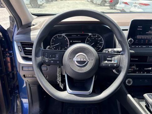 Used 2023 Nissan Rogue SV FWD image 24