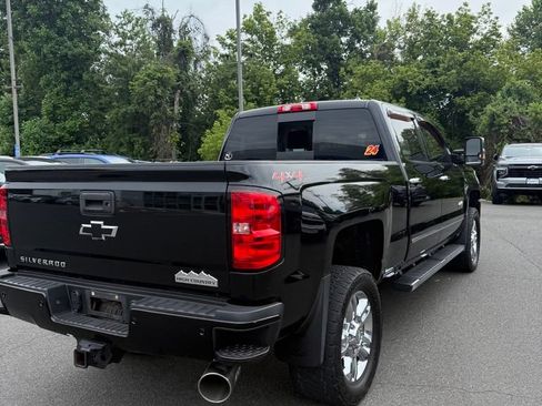 Used 2019 Chevrolet Silverado 2500 High Country w/ Duramax Plus Package AWD/4WD image 6