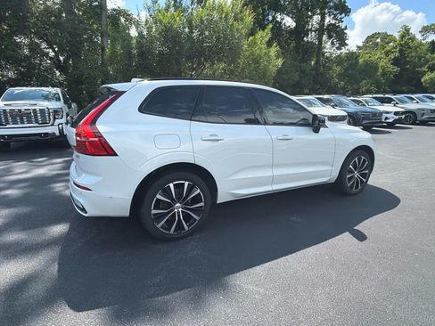 Certified 2023 Volvo XC60 B5 Ultimate w/ Protection Package Premier FWD image 17