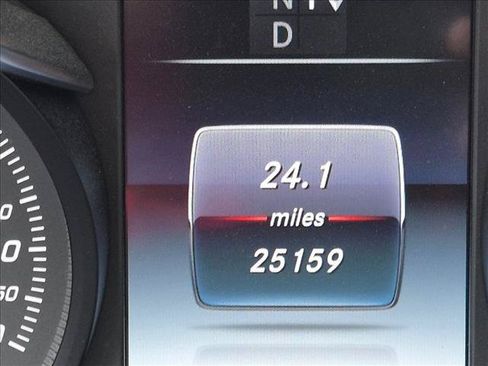 Used 2016 Mercedes-Benz C 300 Sedan image 4