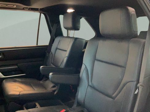 Certified 2024 Toyota Sequoia Platinum AWD/4WD image 24